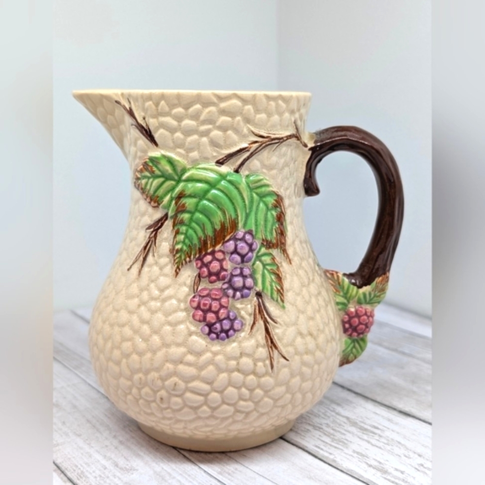 Vintage Wade Bramble Art Deco Small Jug or Creamer